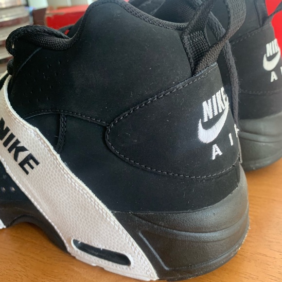 Nike Black and White Athletic Shoes